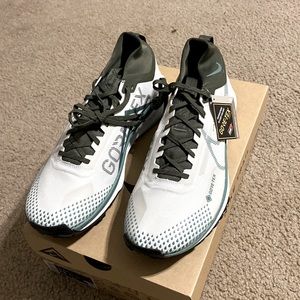 Nike react Pegasus Trail Gore Tex size 13!